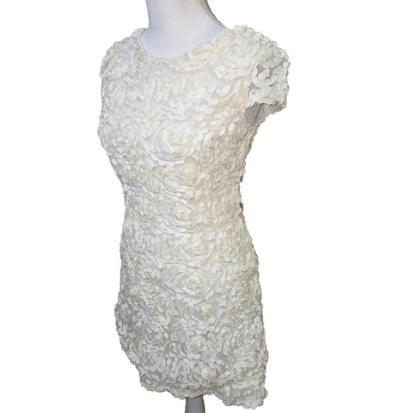 Zara Cream Floral Mini Dress - Picture 1 of 4